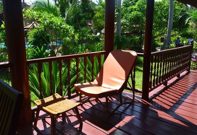 Green Coconut Village