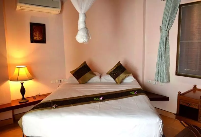 Green Coconut Village