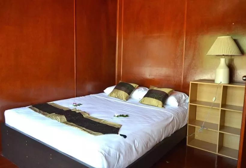 Green Coconut Village