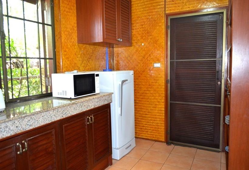 Green Coconut Village