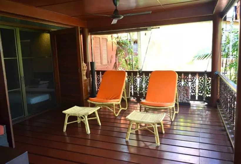 Green Coconut Village