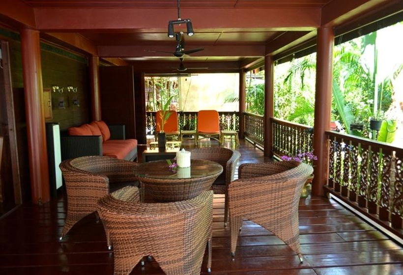 Green Coconut Village