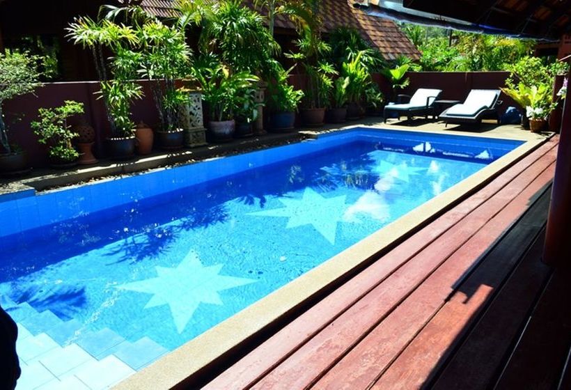 Green Coconut Village