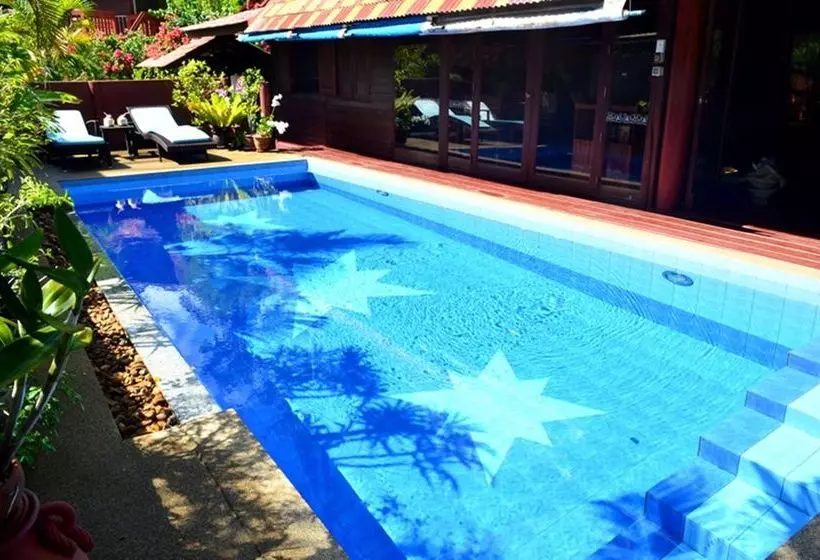 Green Coconut Village