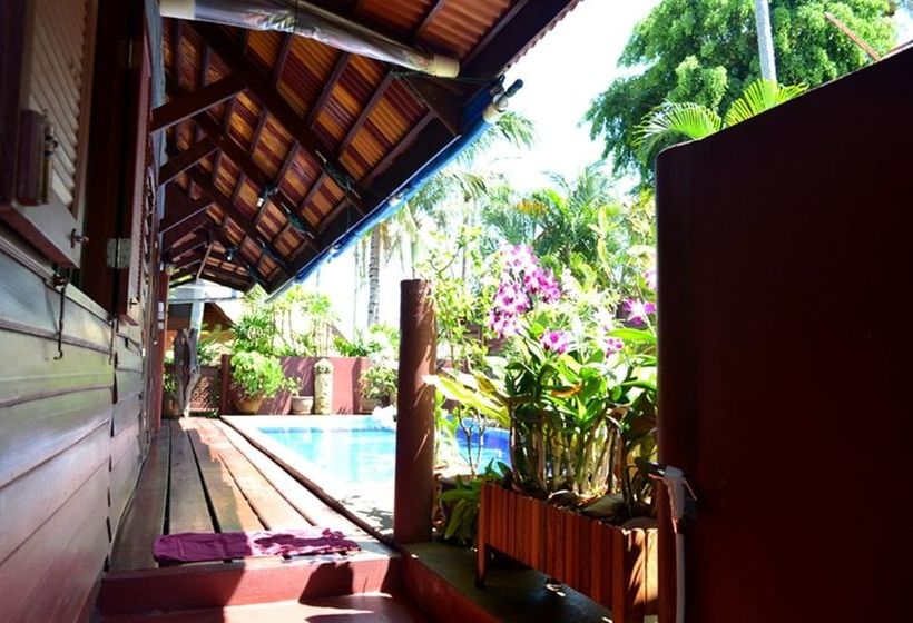 Green Coconut Village