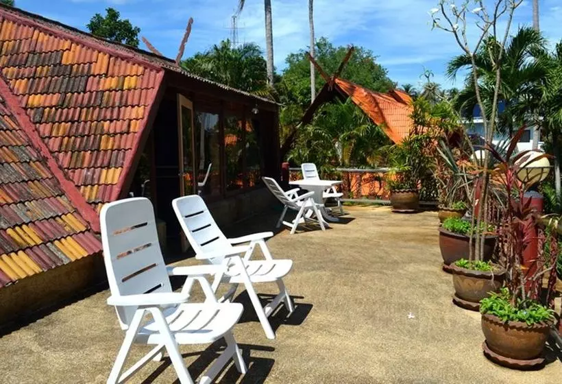 Green Coconut Village