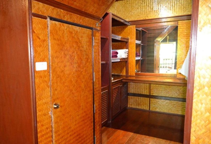 Green Coconut Village