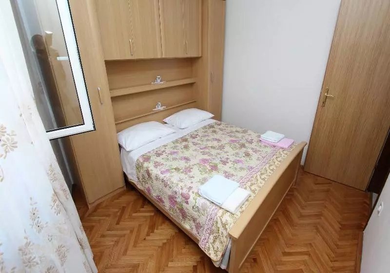 호텔 Apartments Milka