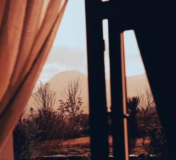 هتل Ben Breen House B&b