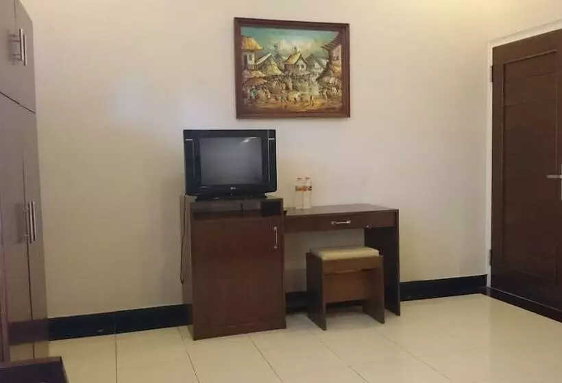 ホテル Catur Warga