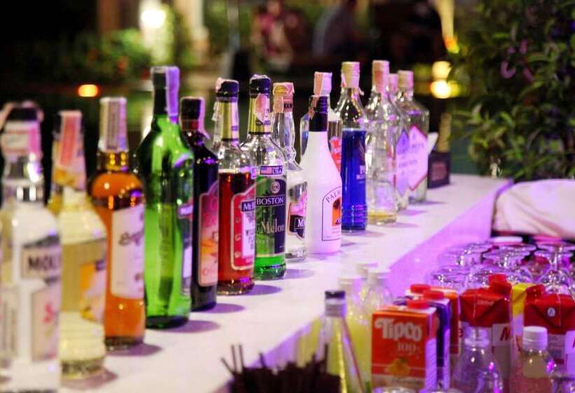 בית מלון כפרי Chivatara Resort Bang Tao Beach Phuket   Sha