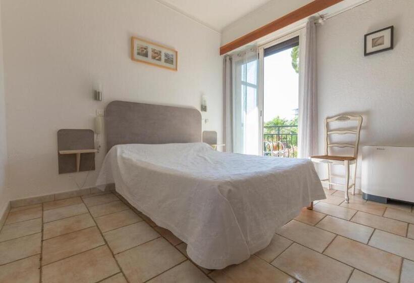 בית מלון כפרי Hôtel Les Alizés