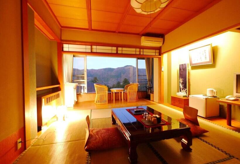 בית מלון כפרי Ryokan Kiritani Hakoneso