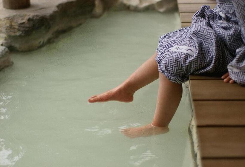 בית מלון כפרי Ryokan Kiritani Hakoneso