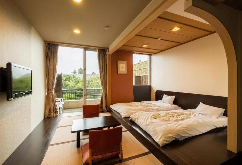 בית מלון כפרי Ryokan Kiritani Hakoneso