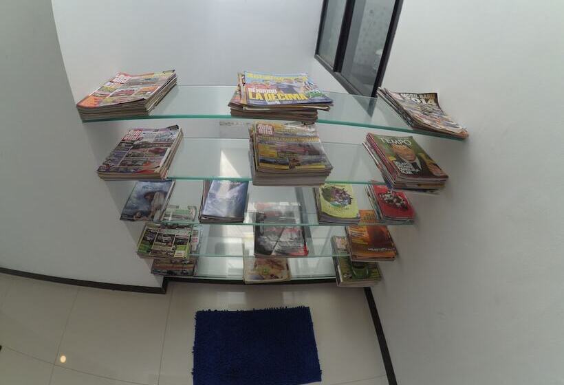 בית מלון כפרי Mess Inn Semarang