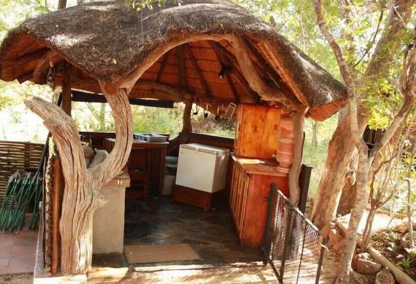 בית מלון כפרי Off Beat Safaris Bush Lodge