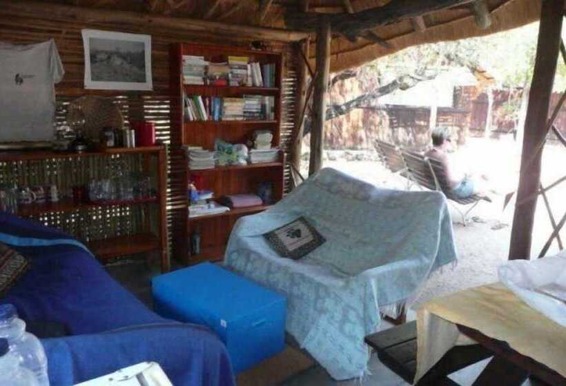 Отель Off Beat Safaris Bush Lodge