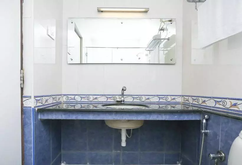 ホテル Oyo Rooms Kodambakkam 2