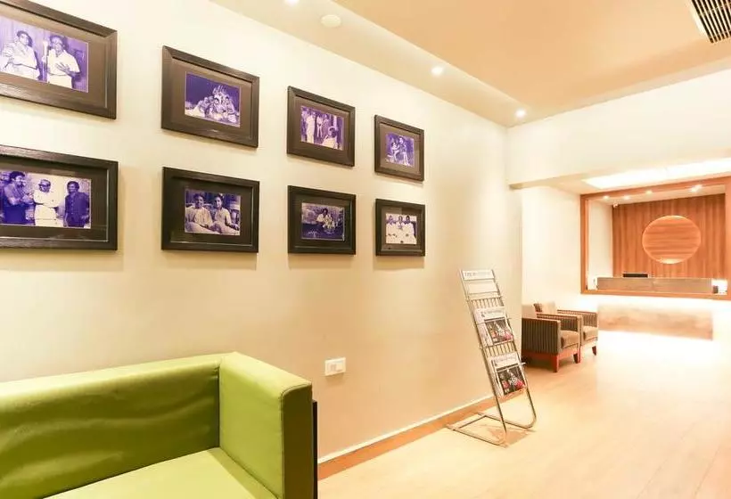 ホテル Oyo Rooms Kodambakkam 2