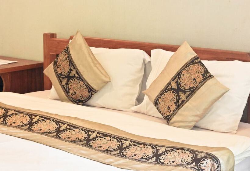 فندق Pai Flora Resort