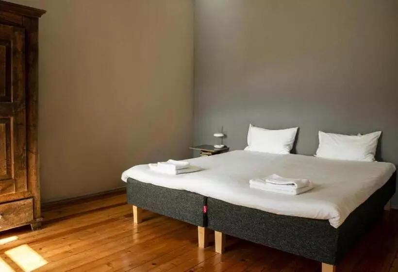 هتل Bookinn B&b Vilnius Old Town