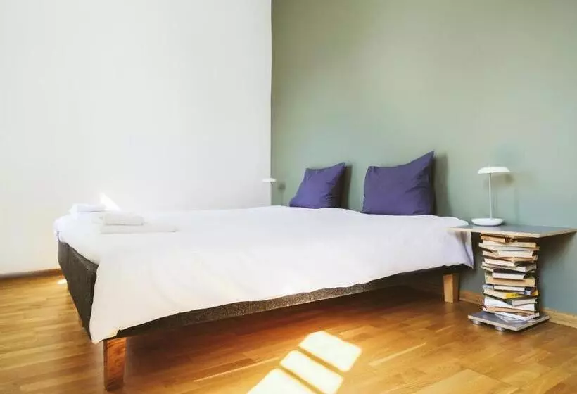 هتل Bookinn B&b Vilnius Old Town