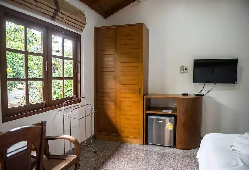هتل Tree Home Plus Home Stay