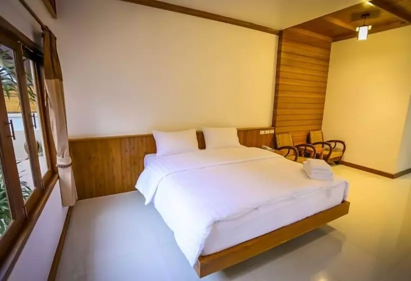 هتل Tree Home Plus Home Stay
