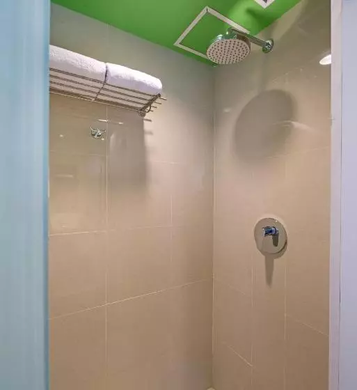Whiz Prime Hotel Megamas Manado