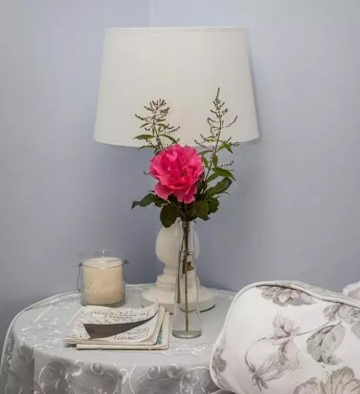 Majatalo Jenny's Guest House