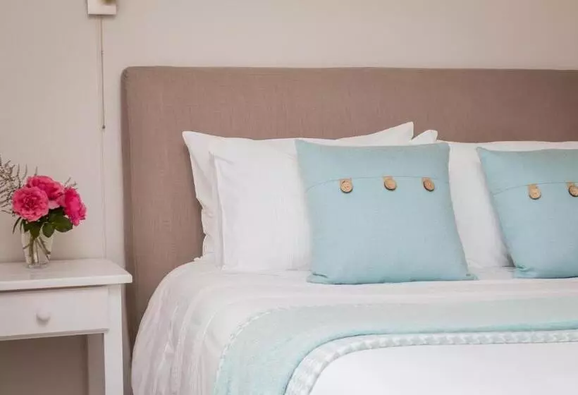 Majatalo Jenny's Guest House