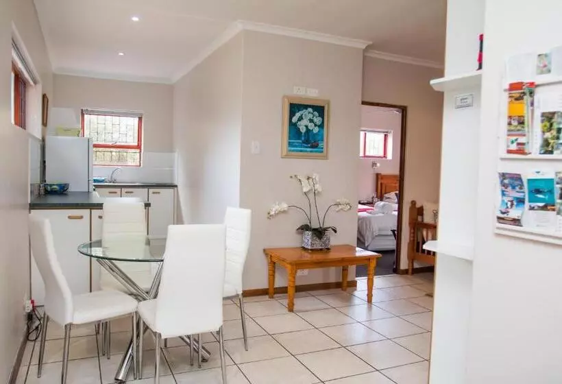 Majatalo Jenny's Guest House