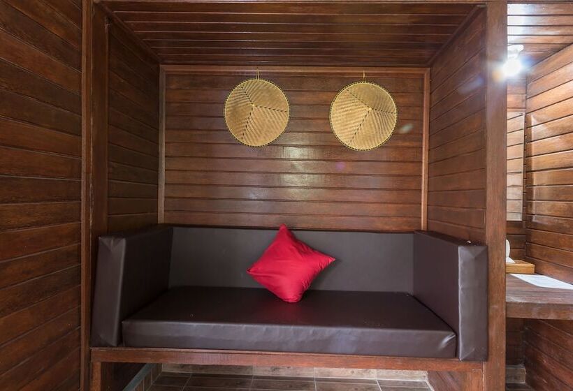 پانسیون Naradas Mushroom Beach