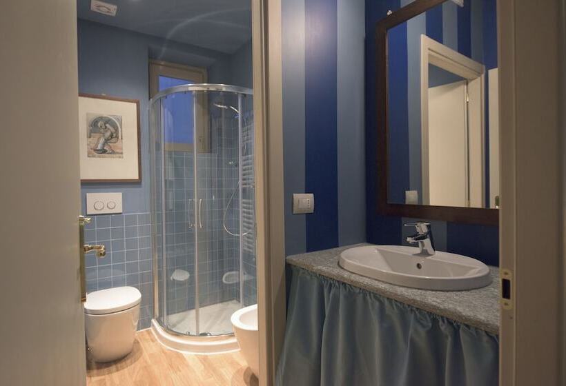 Porta Palace Apartments