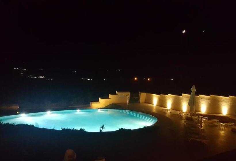 אתר נופש Masseria Fortificata San Francesco