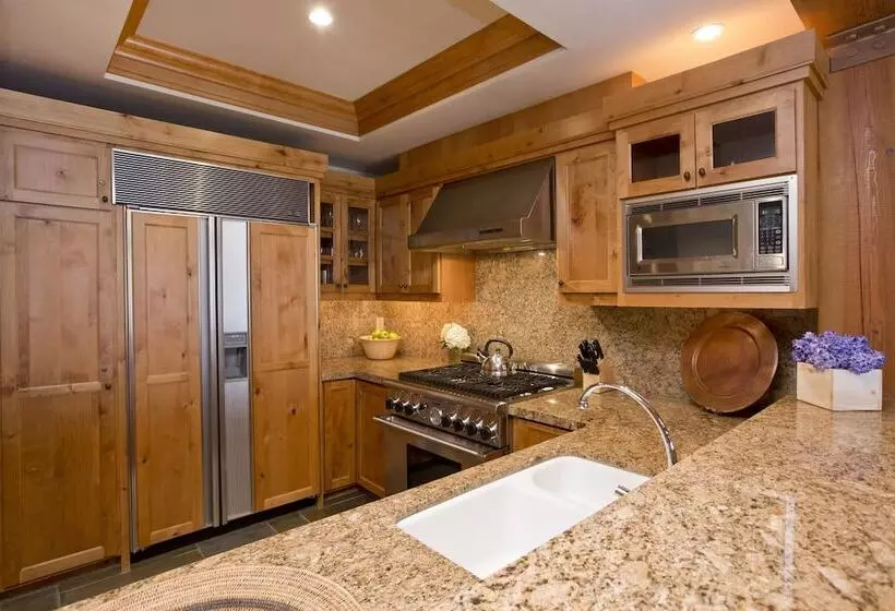 Teton Private Residences