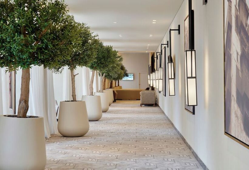 Отель Address Jabal Omar Makkah