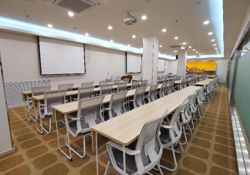 호텔 Hanting  Beijing Zhaoyang Station