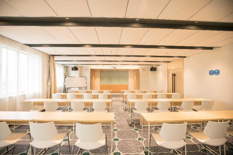 Отель Hanting  Puyang City Center Plaza