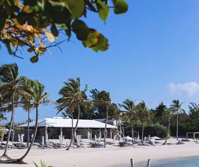 Hamilton Princess & Beach Club - A Fairmont Managed Hotel