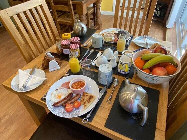 ペンション Montague Villa