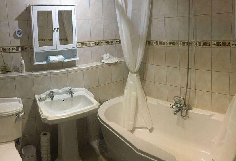 ペンション Montague Villa