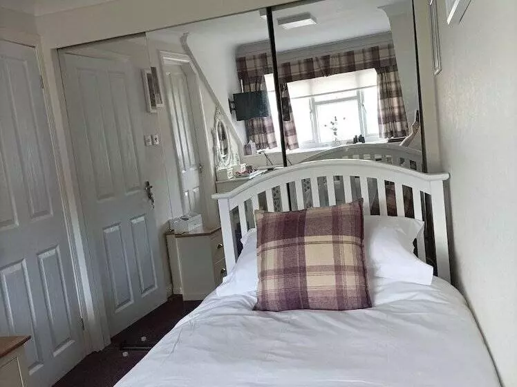 ペンション Montague Villa