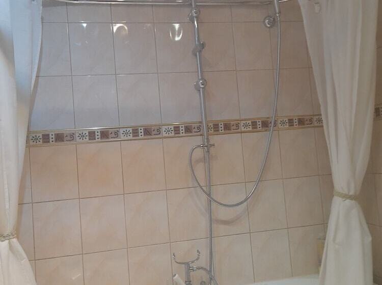 ペンション Montague Villa