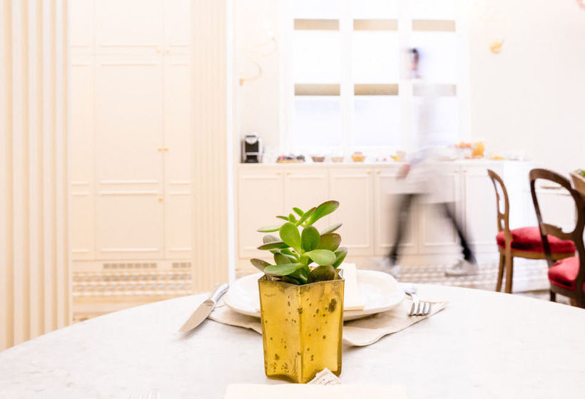 Anakena House Bed & Breakfast