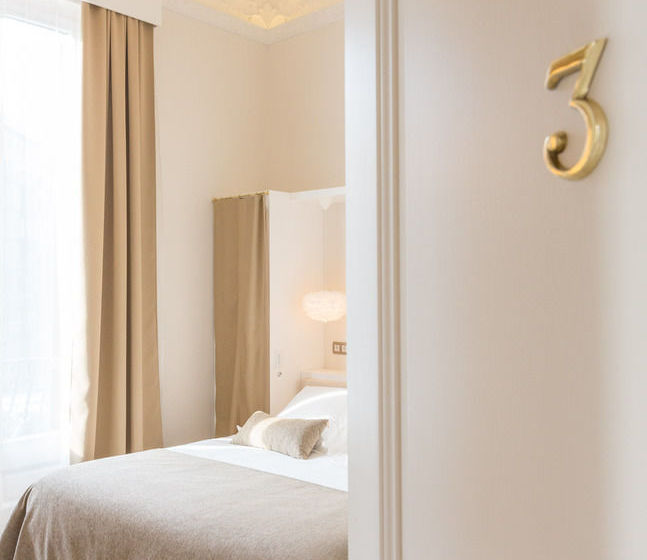 Anakena House Bed & Breakfast