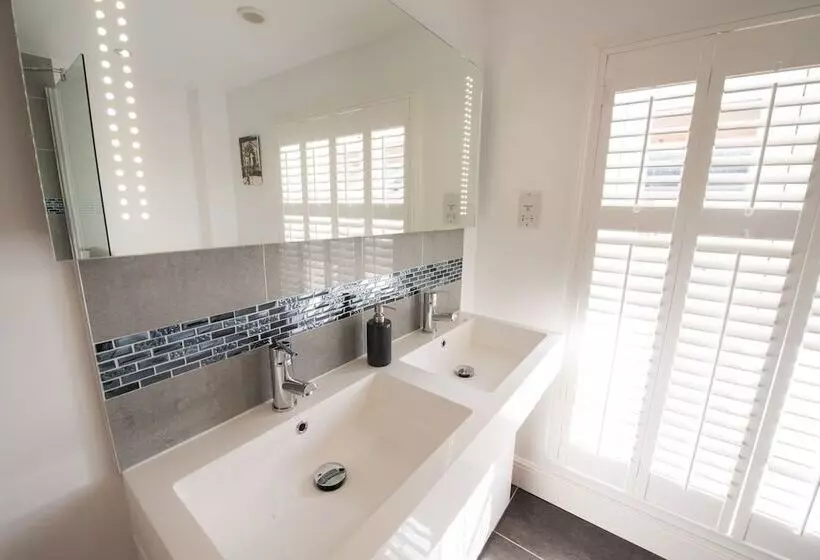 Aamiaismajoitus (B&B) The Old Dairy At Bishops Barton