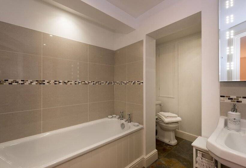 צימר The Old Dairy At Bishops Barton