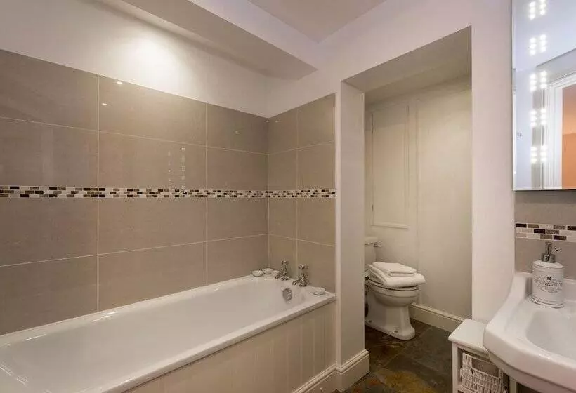 Aamiaismajoitus (B&B) The Old Dairy At Bishops Barton